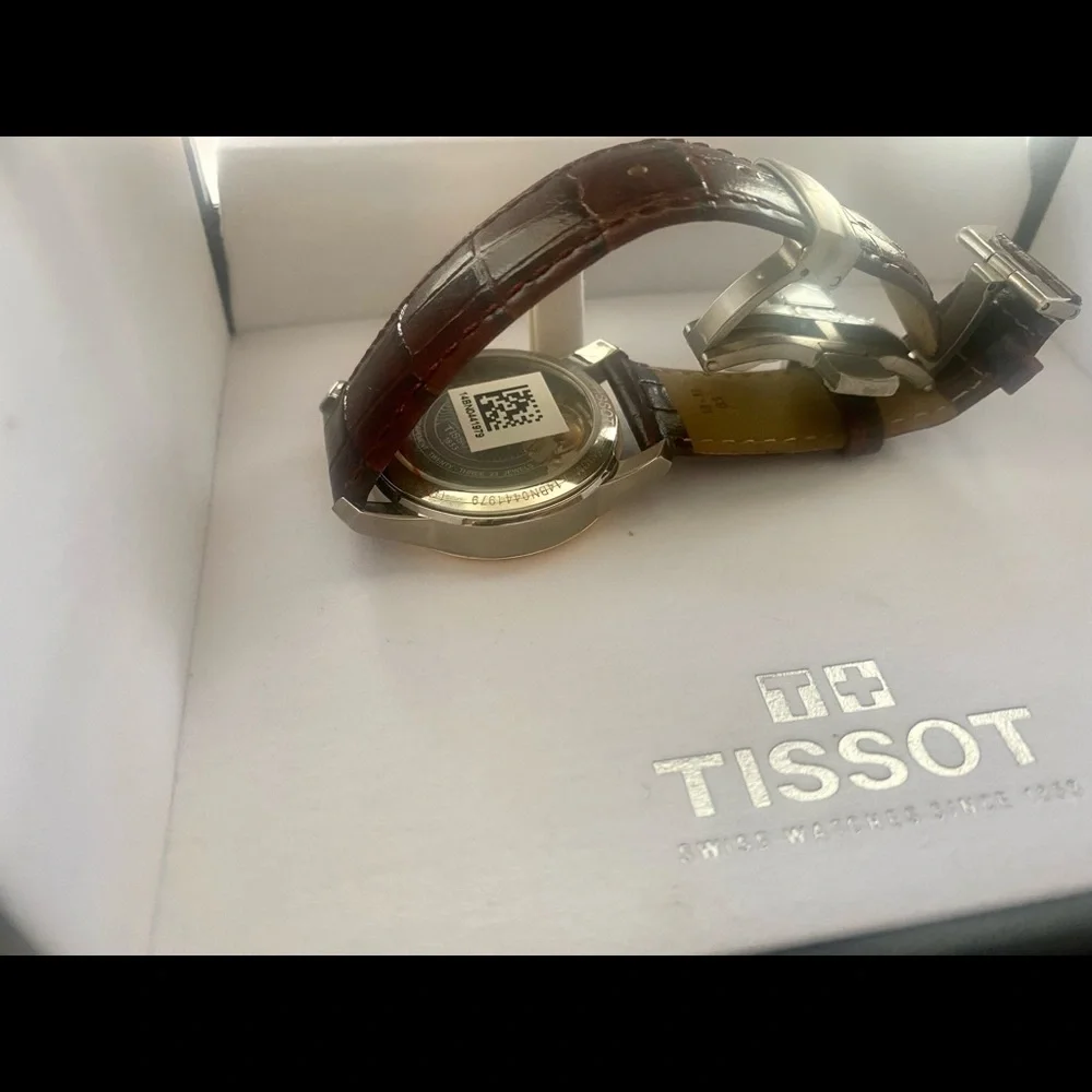 Watch - Picture 8 of 16